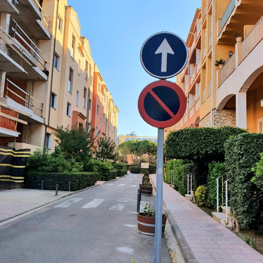 Leroy Apartment Empuriabrava Εξωτερικό φωτογραφία